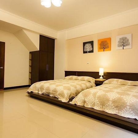 Eureka Bed & Breakfast Tainan Bagian luar foto