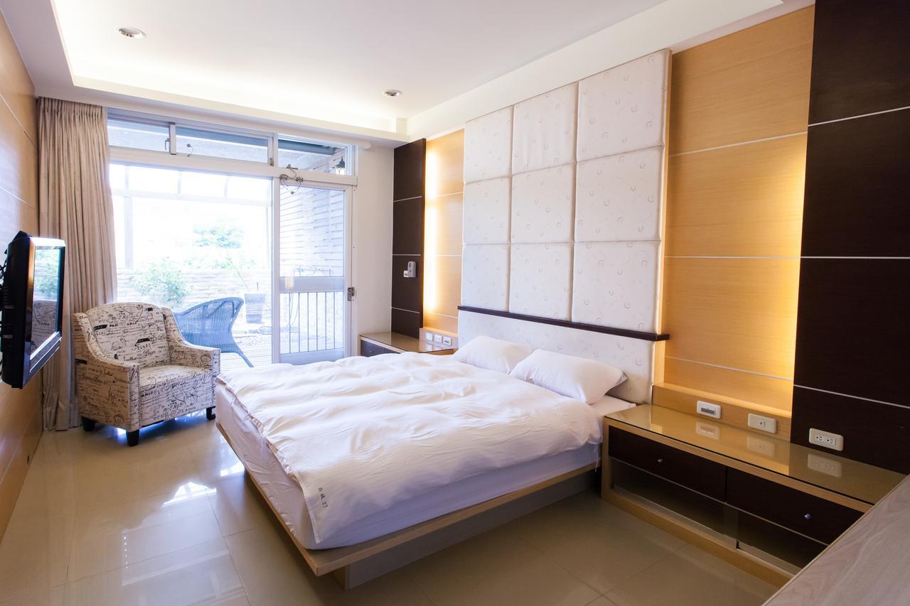 Eureka Bed & Breakfast Tainan Bagian luar foto