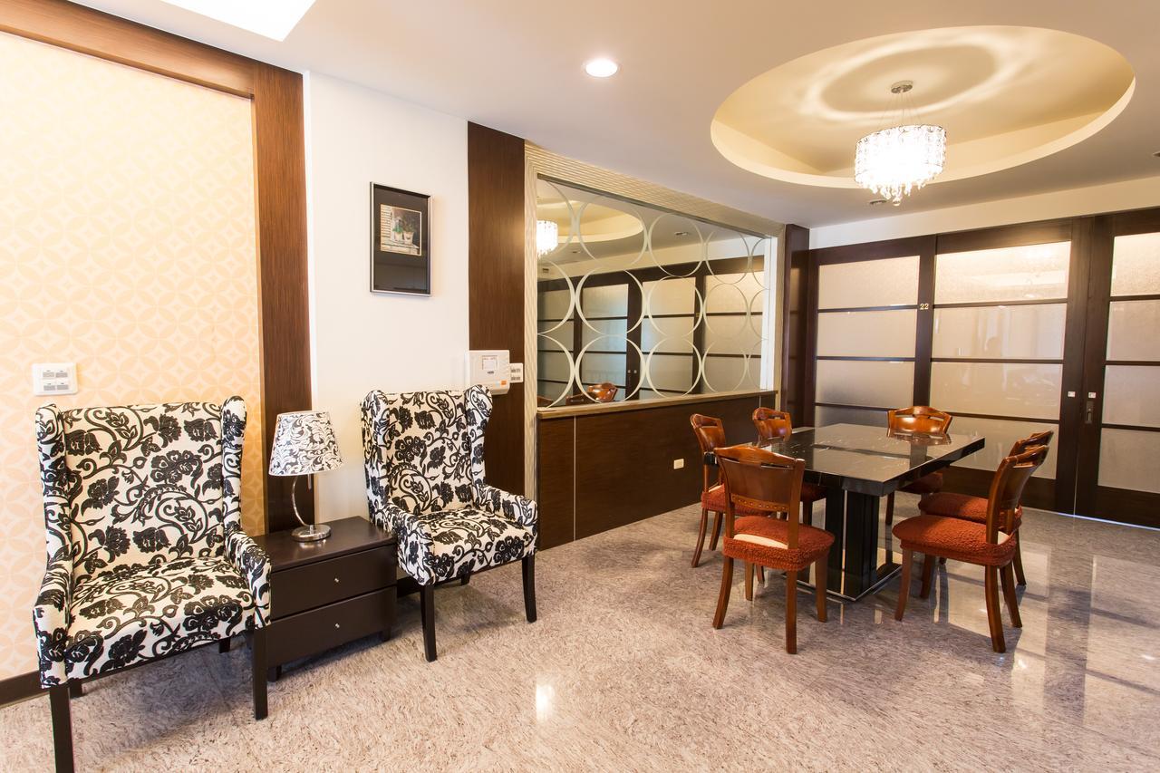 Eureka Bed & Breakfast Tainan Bagian luar foto