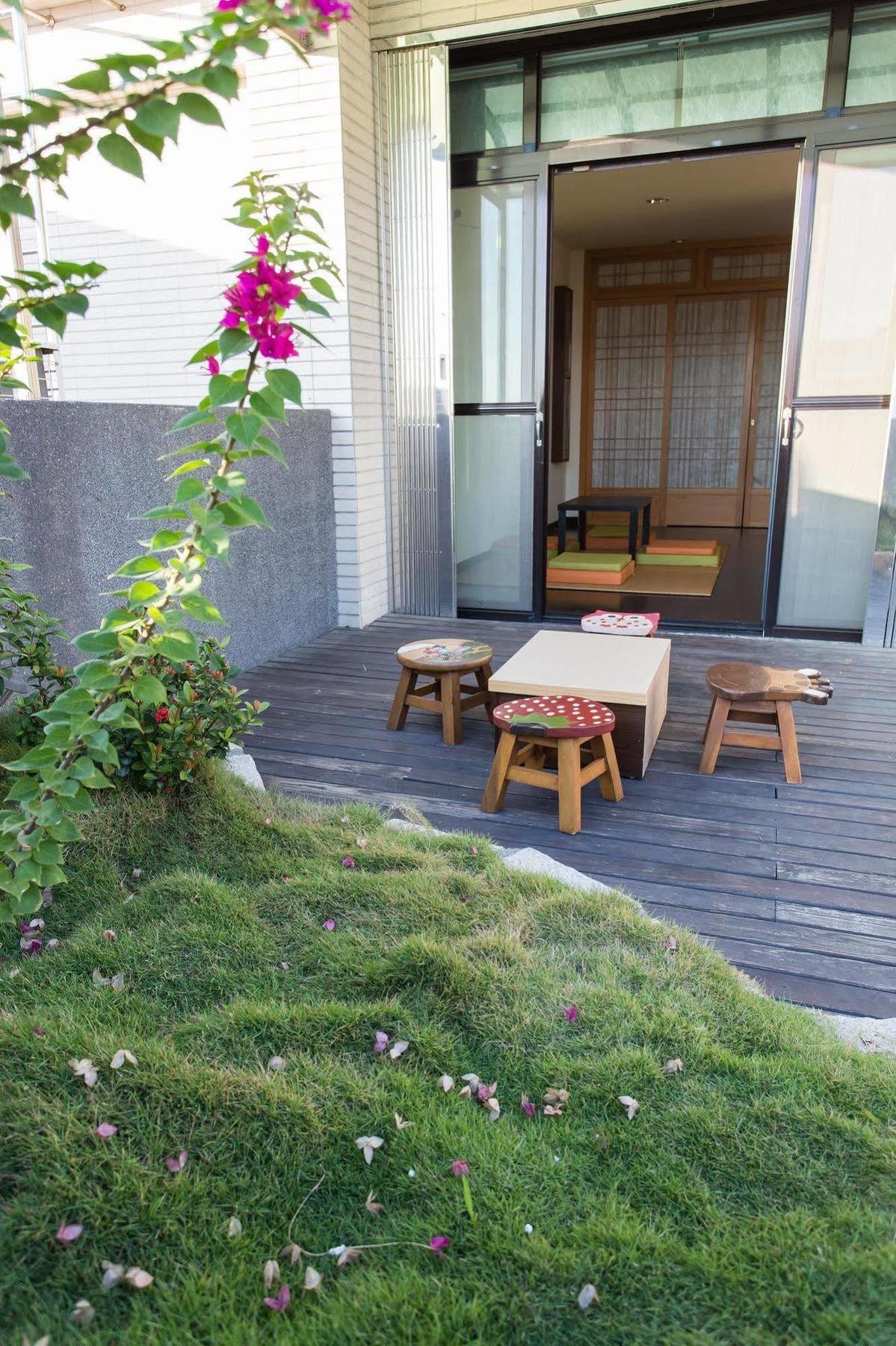 Eureka Bed & Breakfast Tainan Bagian luar foto