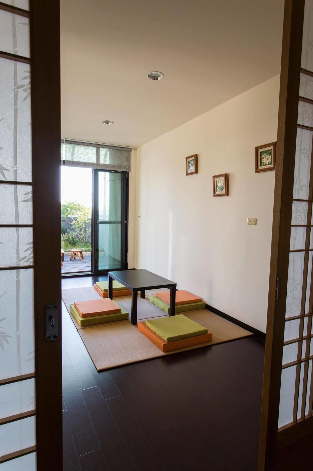 Eureka Bed & Breakfast Tainan Bagian luar foto